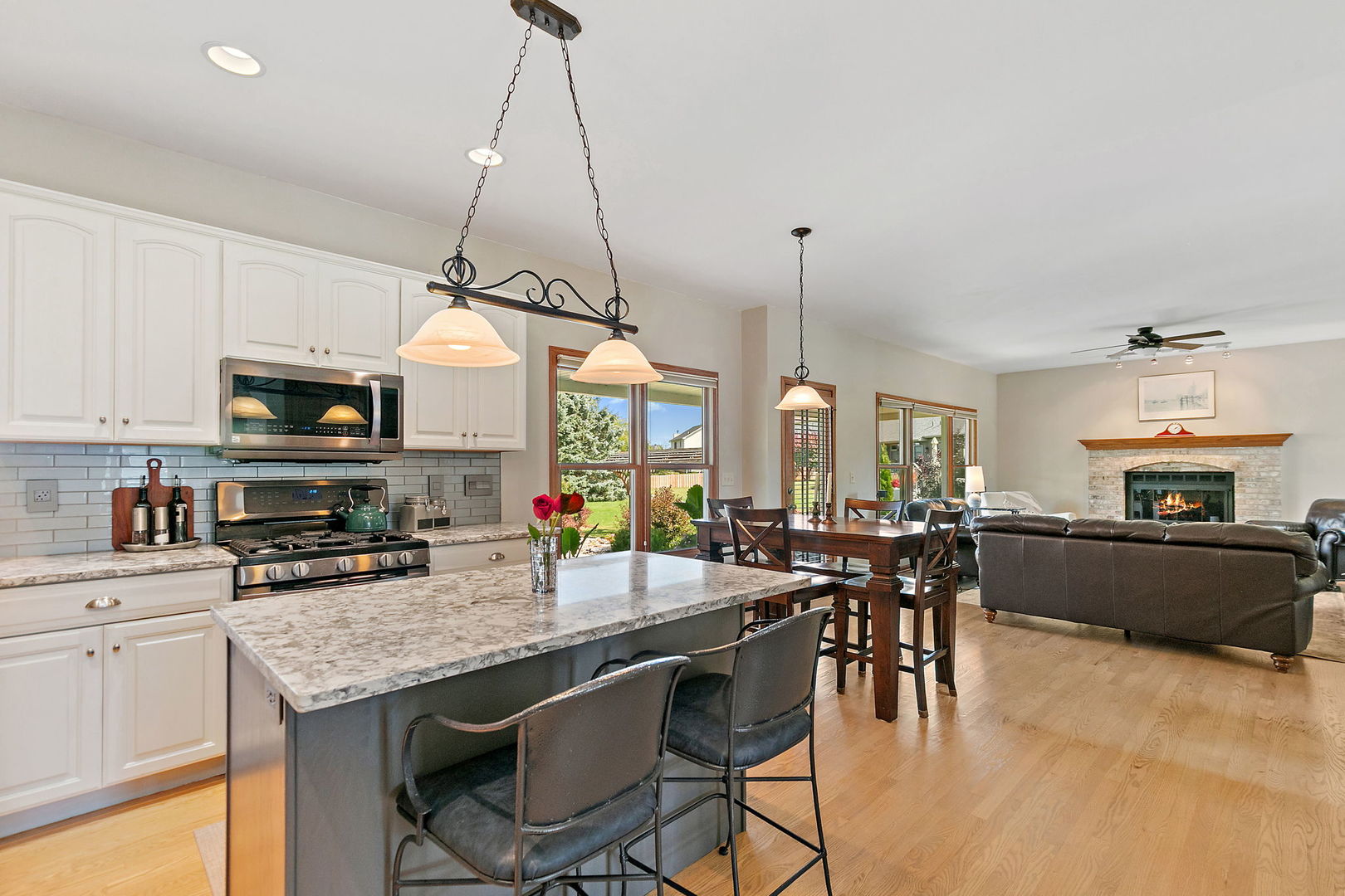 401 John Marshall Lane, Sycamore, IL 60178