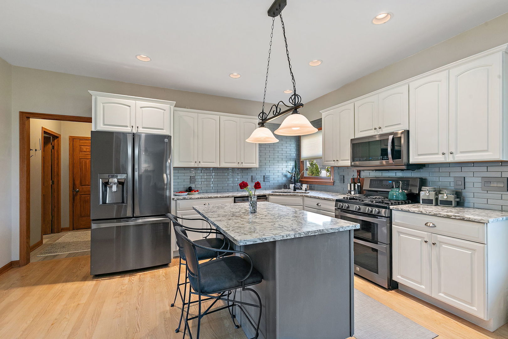 401 John Marshall Lane, Sycamore, IL 60178