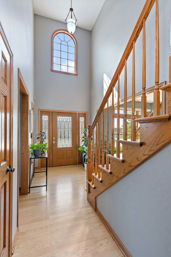 401 John Marshall Lane, Sycamore, IL 60178