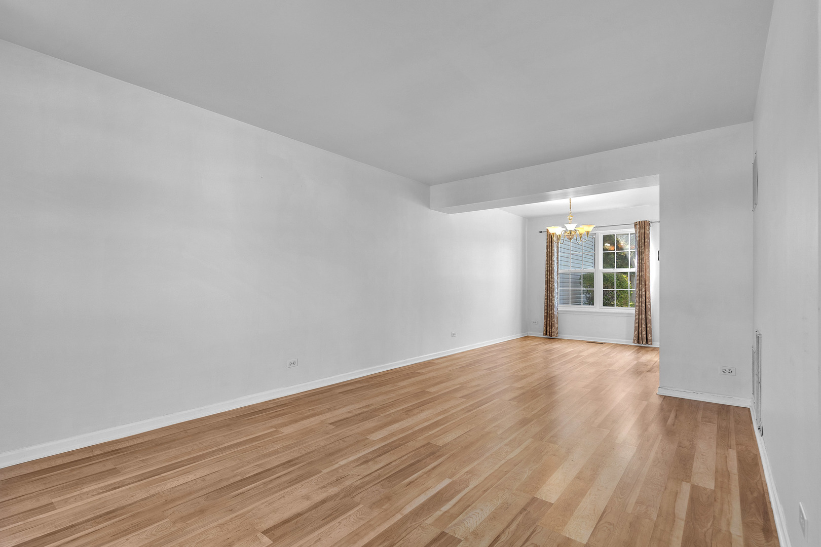 72 Wilton Lane, Mundelein, IL 60060