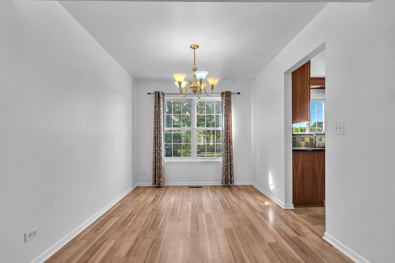 72 Wilton Lane, Mundelein, IL 60060