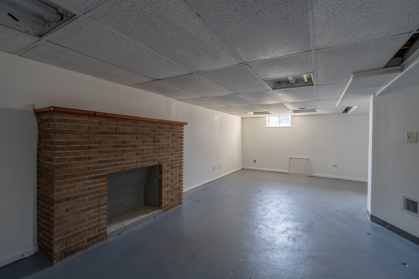 2166 Laura Lane, Des Plaines, IL 60018