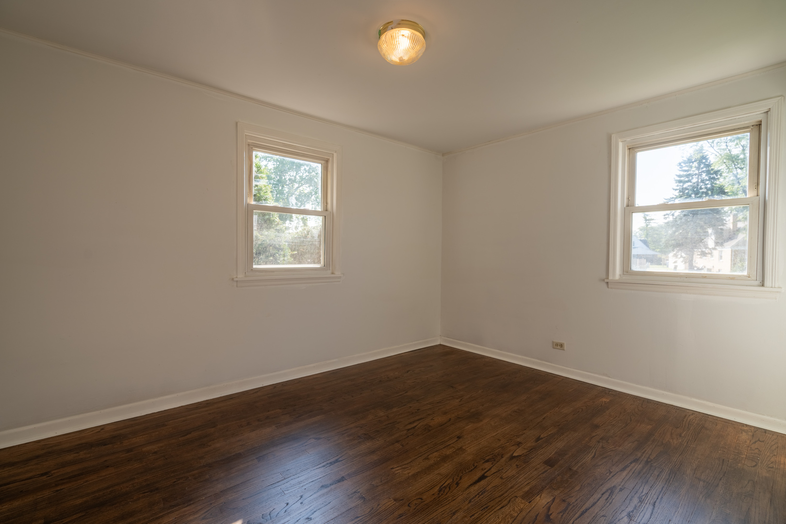 2166 Laura Lane, Des Plaines, IL 60018