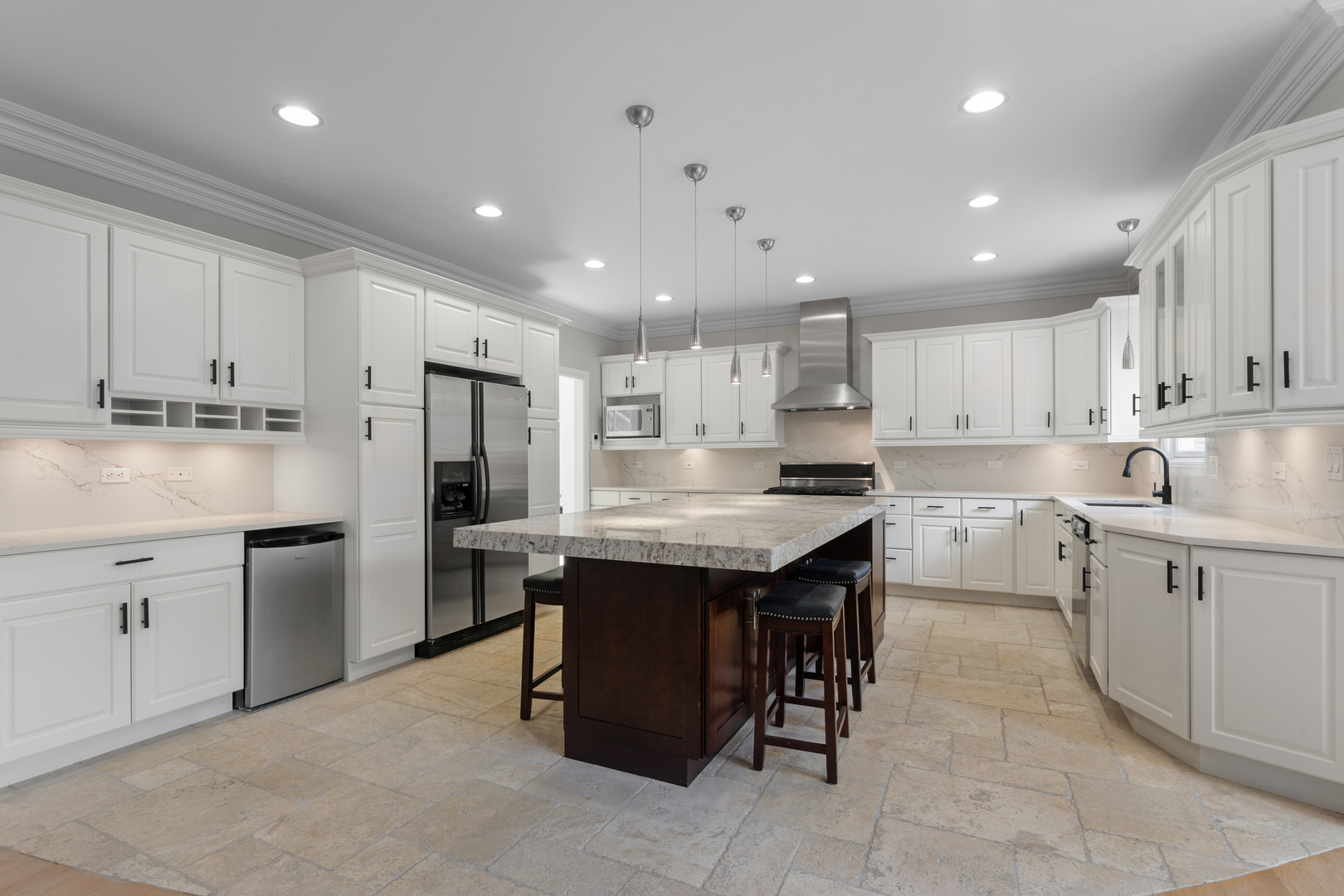1184 Prospect Lane, Des Plaines, IL 60018
