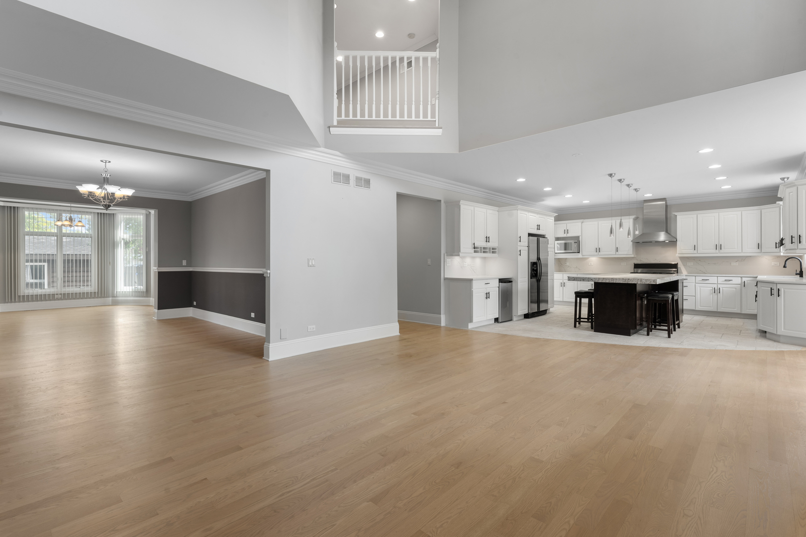 1184 Prospect Lane, Des Plaines, IL 60018