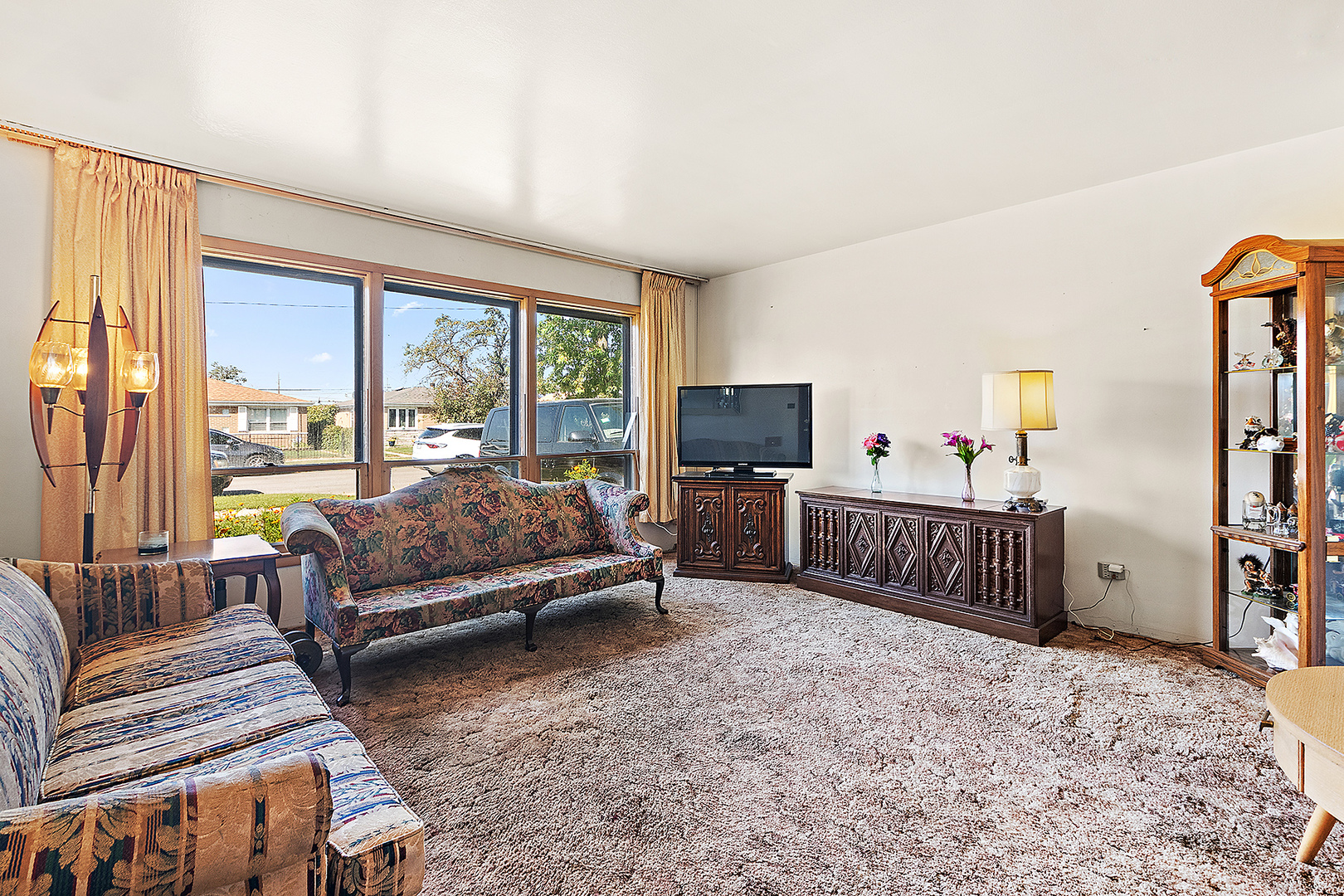 12917 S Marquette Avenue, Chicago, IL 60633