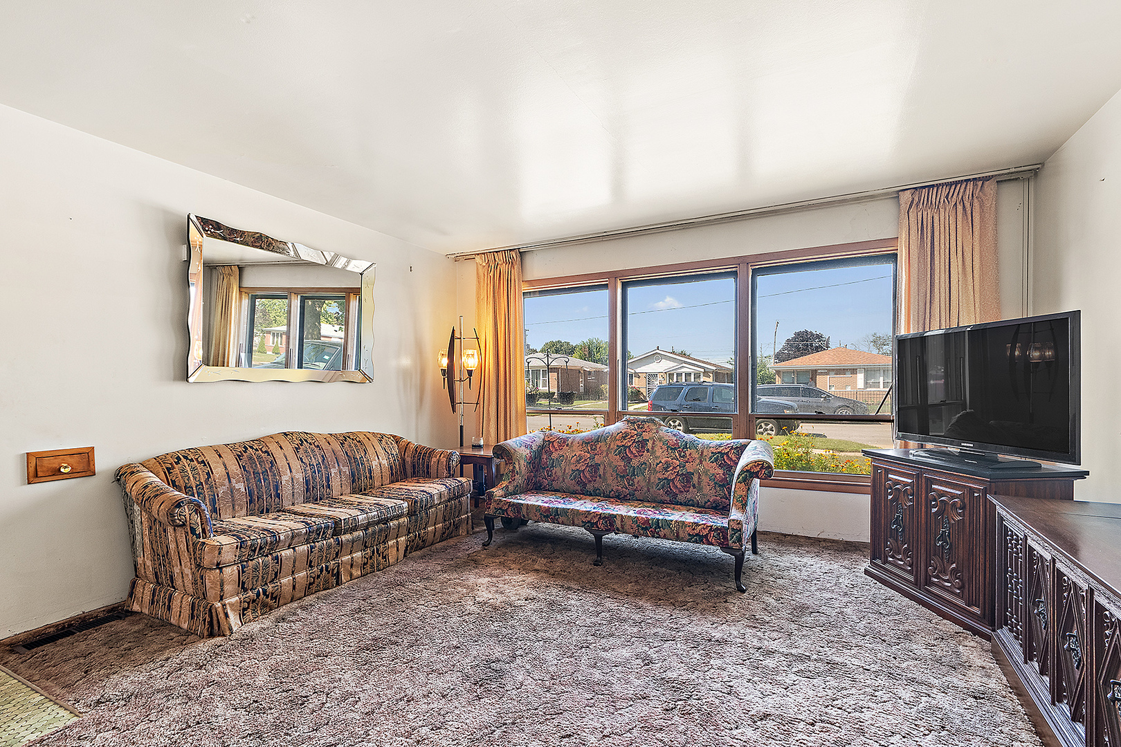 12917 S Marquette Avenue, Chicago, IL 60633