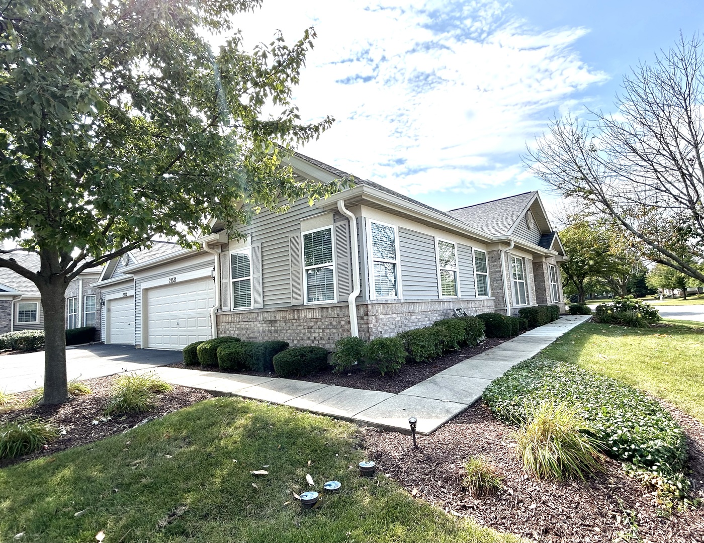 21531 Wolf Lake Way, Crest Hill, IL 60403