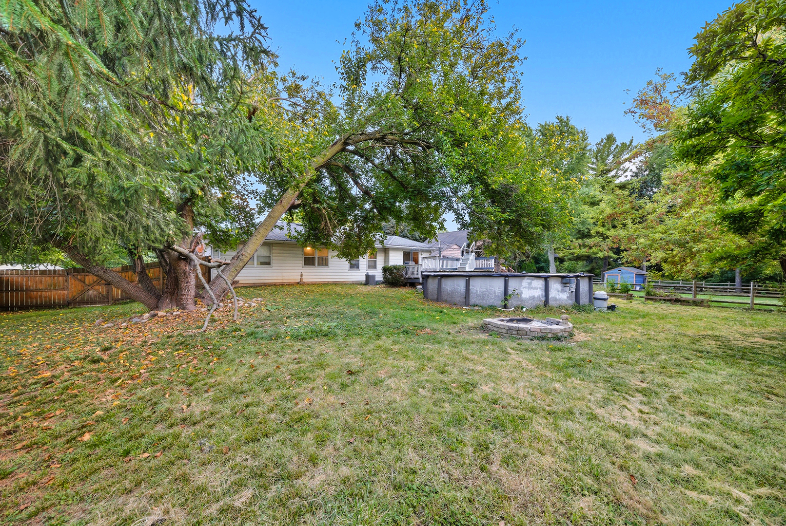 5S254 Middle Road, Naperville, IL 60563