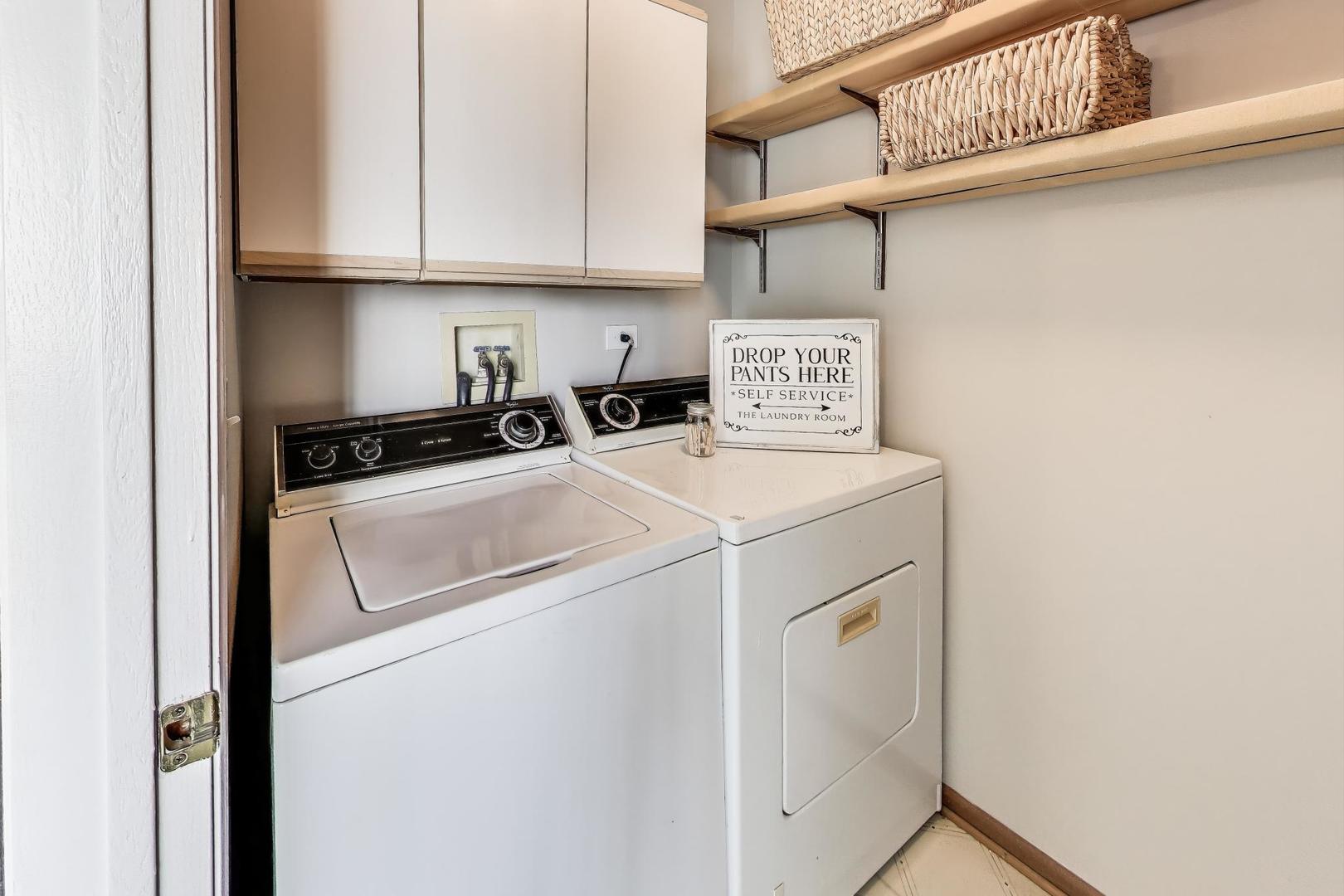 985 Manchester Circle #985, Grayslake, IL 60030