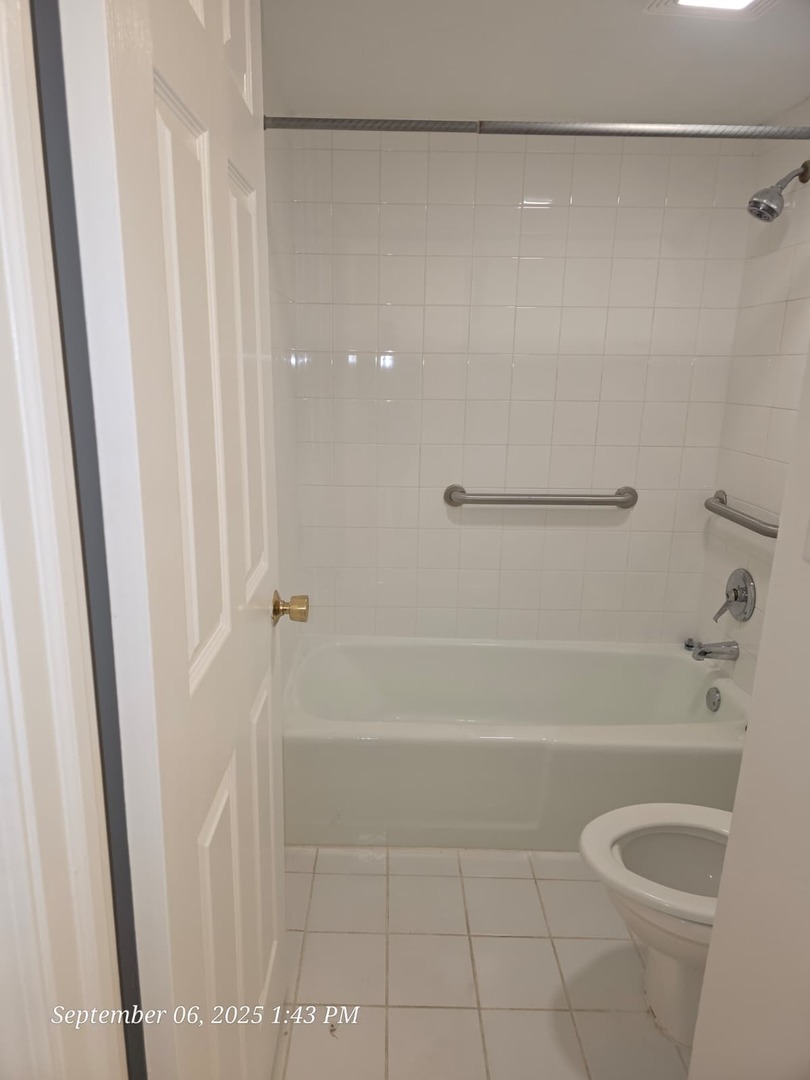 234 E Bailey Road #B, Naperville, IL 60565