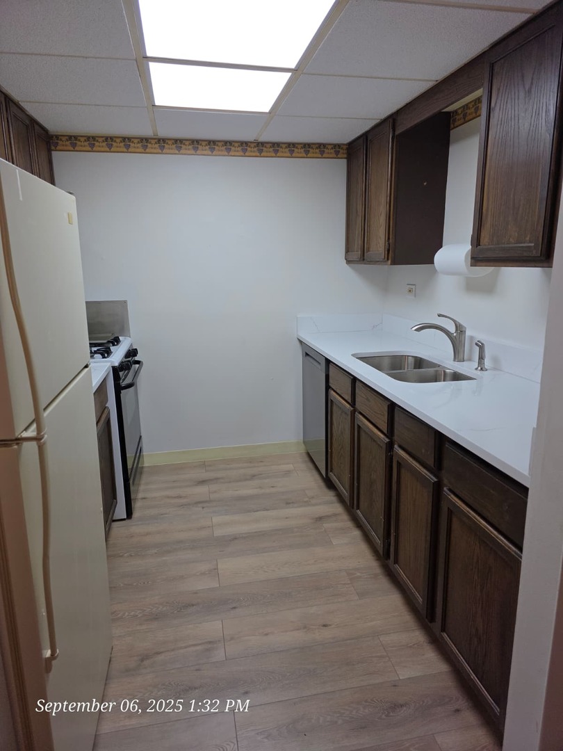 234 E Bailey Road #B, Naperville, IL 60565