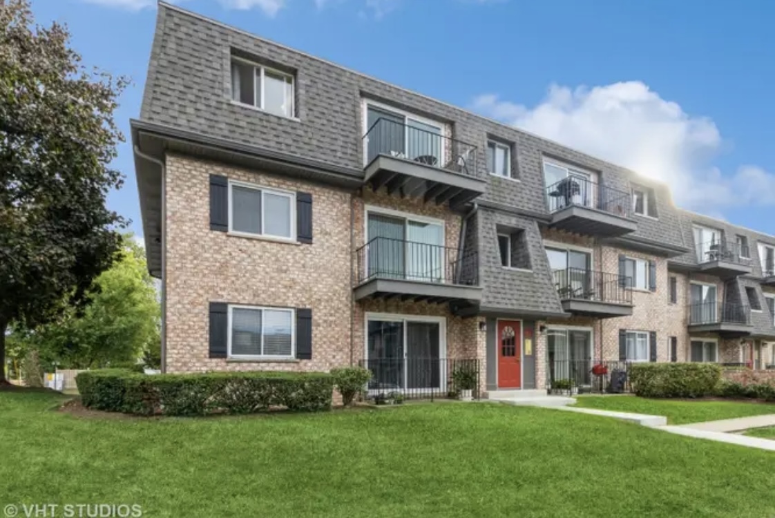 912 S Plum Grove Road #321, Palatine, IL 60067