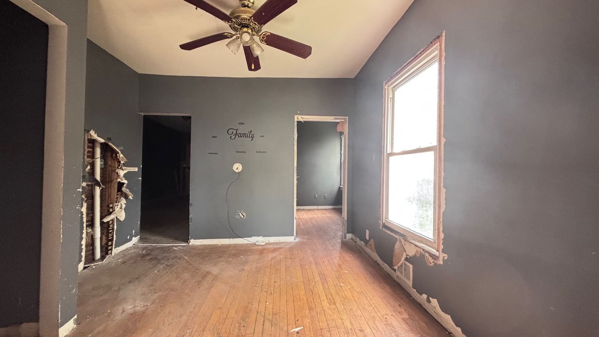 7125 S University Avenue, Chicago, IL 60619