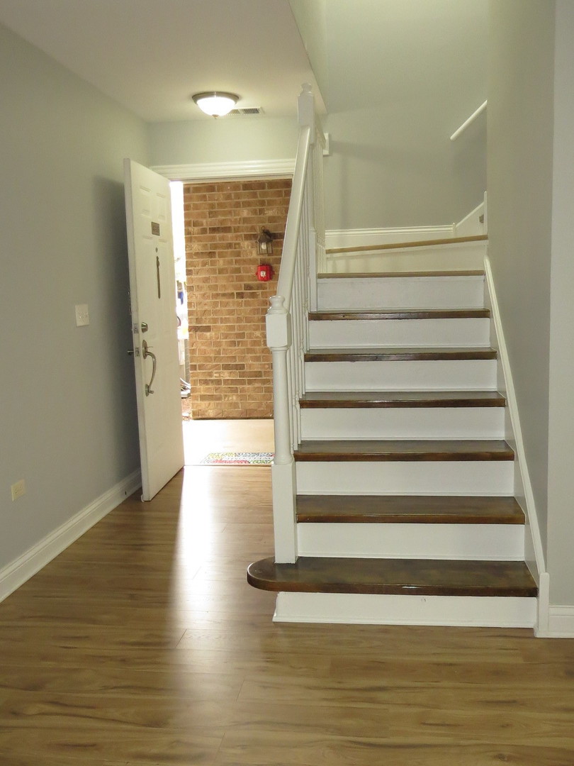 43 Foxcroft Road #115, Naperville, IL 60565