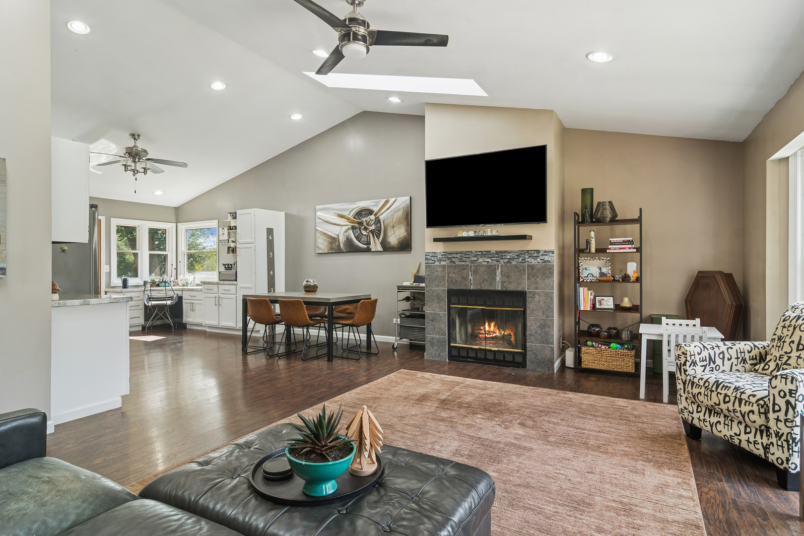 6316 Hilly Way, Cary, IL 60013