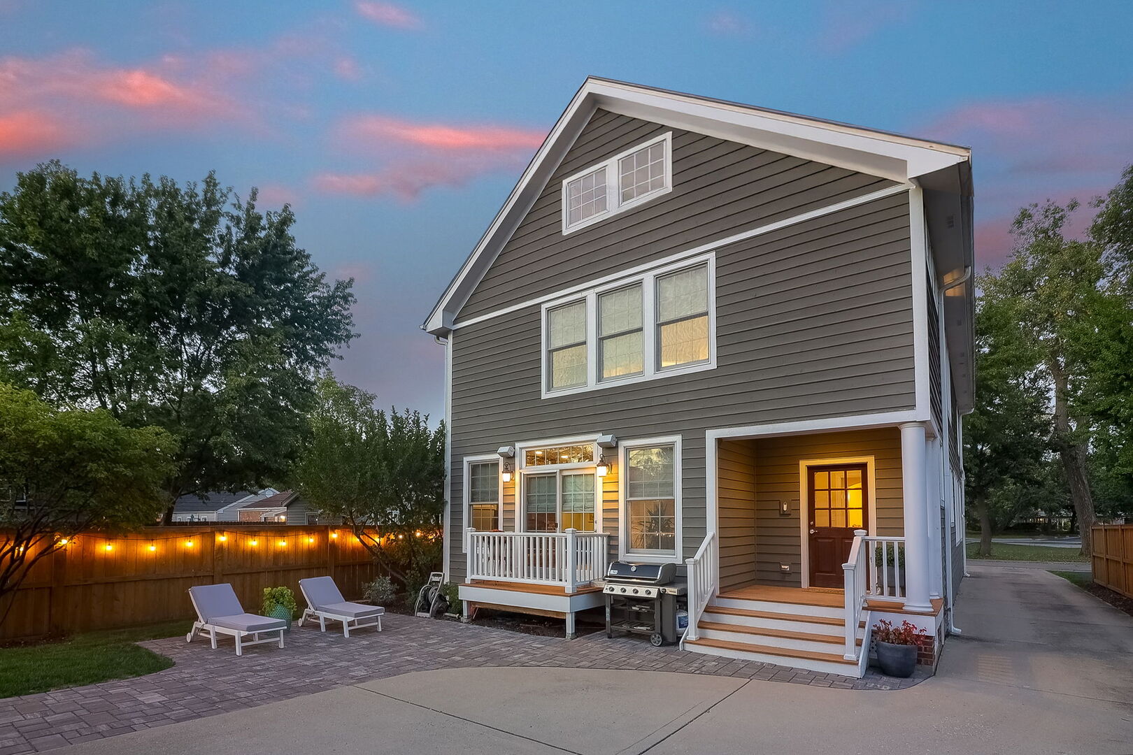 5134 Elmwood Avenue, Downers Grove, IL 60515