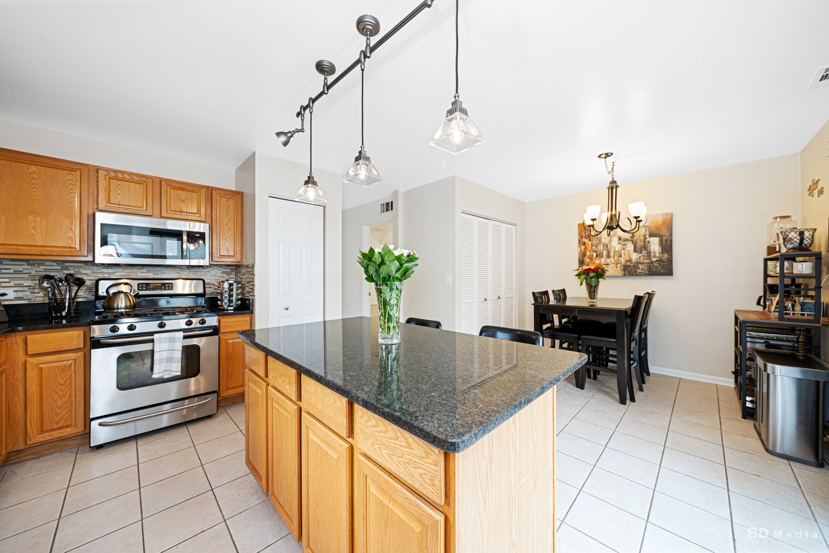 2611 Woodmere Drive, Darien, IL 60561