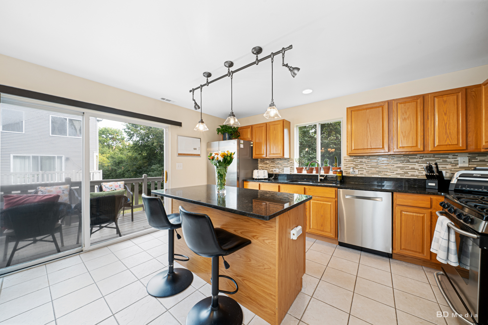 2611 Woodmere Drive, Darien, IL 60561