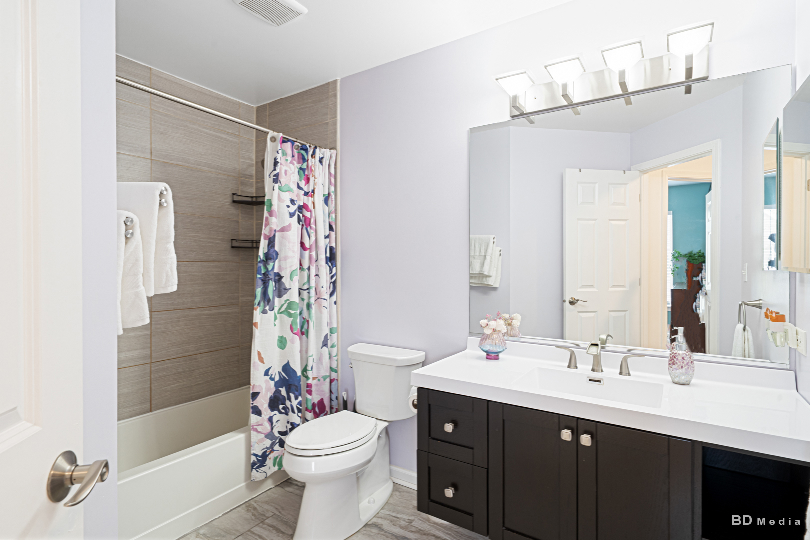 2611 Woodmere Drive, Darien, IL 60561