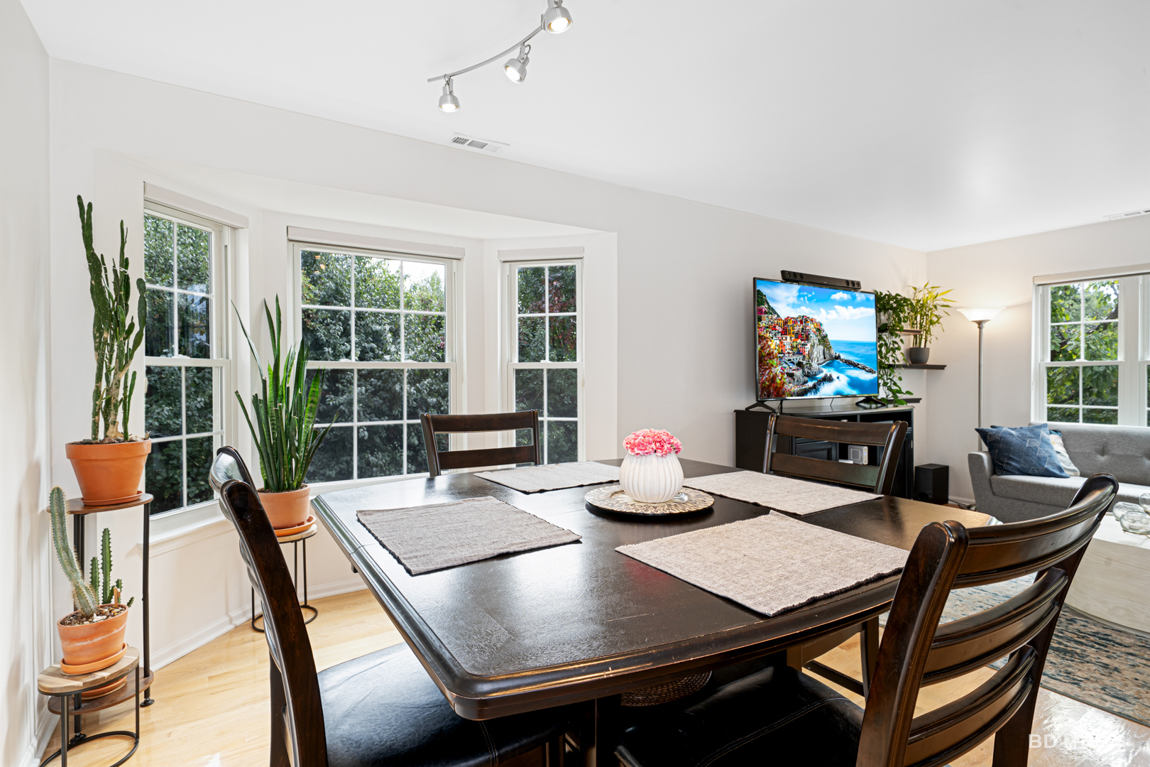 2611 Woodmere Drive, Darien, IL 60561