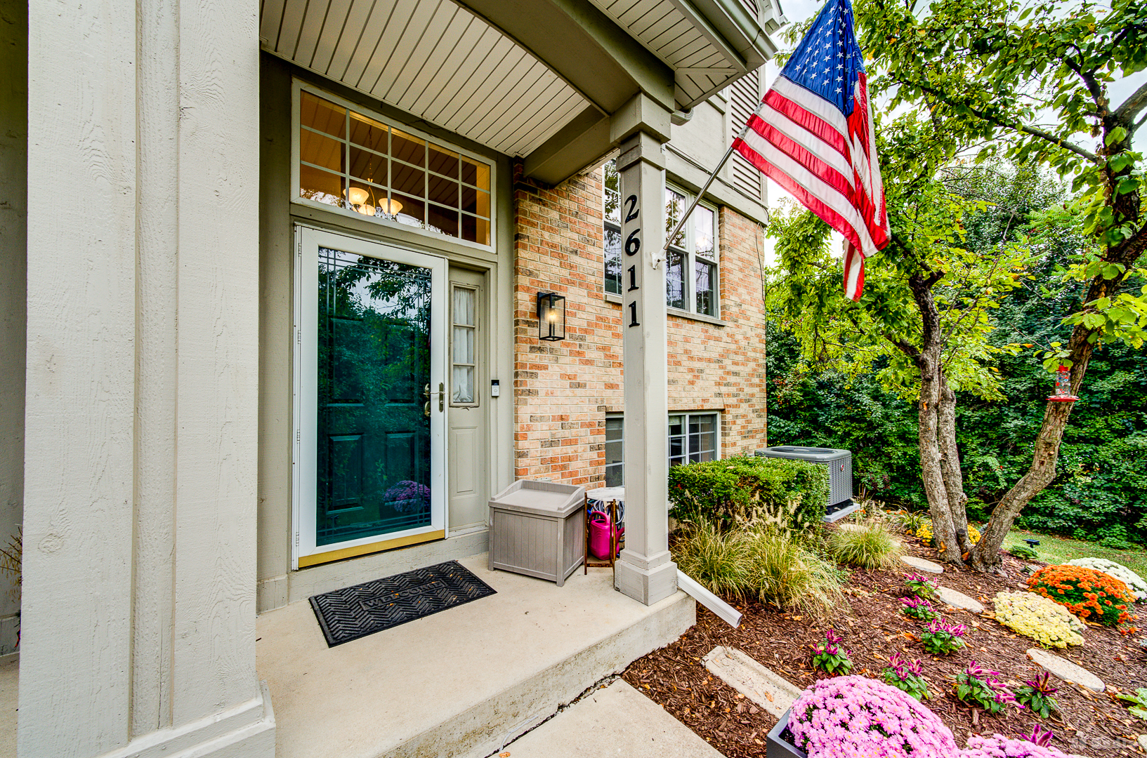 2611 Woodmere Drive, Darien, IL 60561