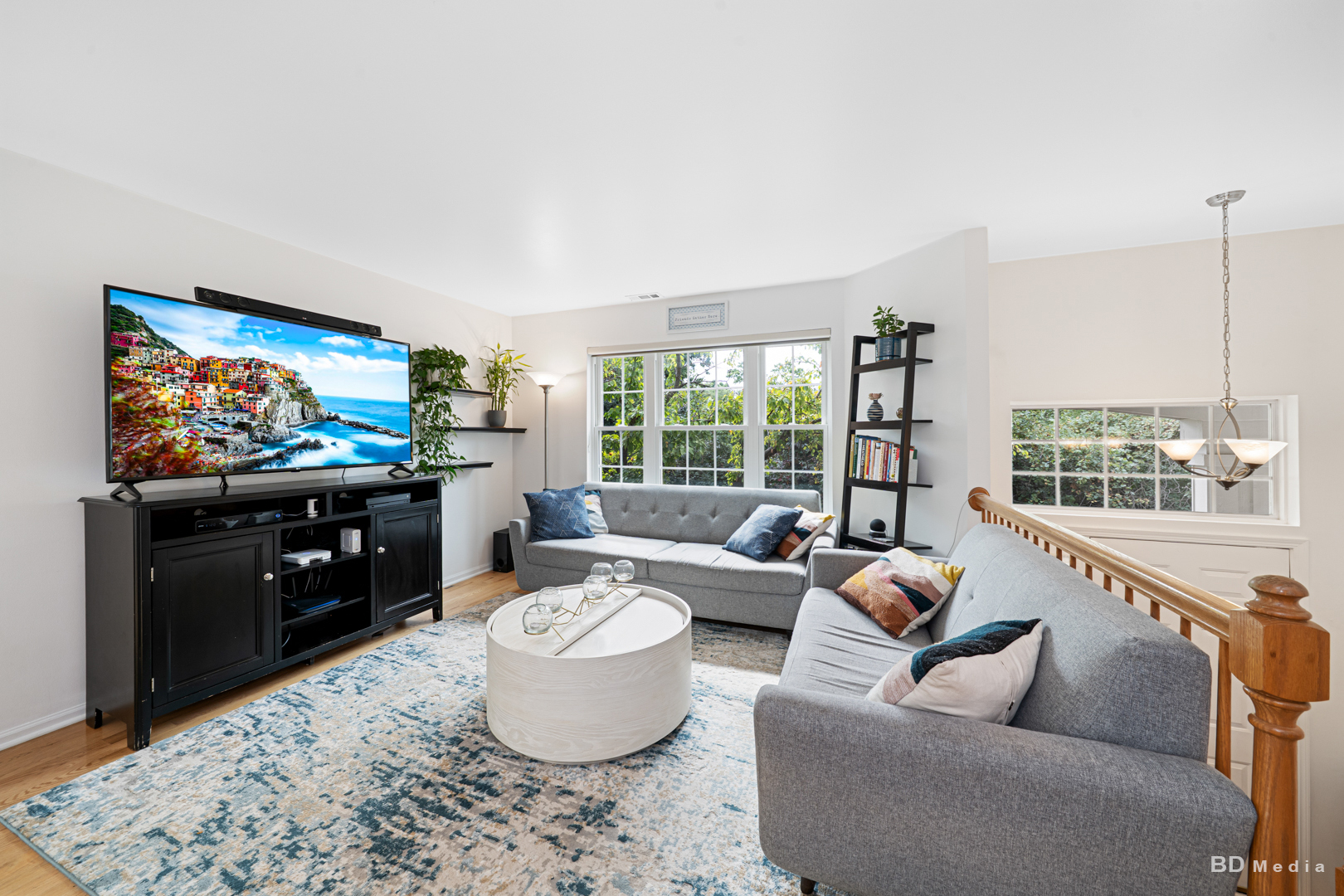 2611 Woodmere Drive, Darien, IL 60561