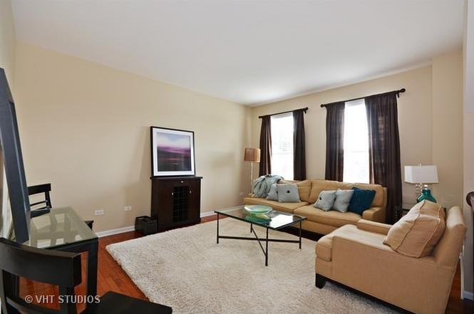 1949 OXLEY Circle #1949, Naperville, IL 60563