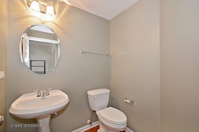 1949 OXLEY Circle #1949, Naperville, IL 60563