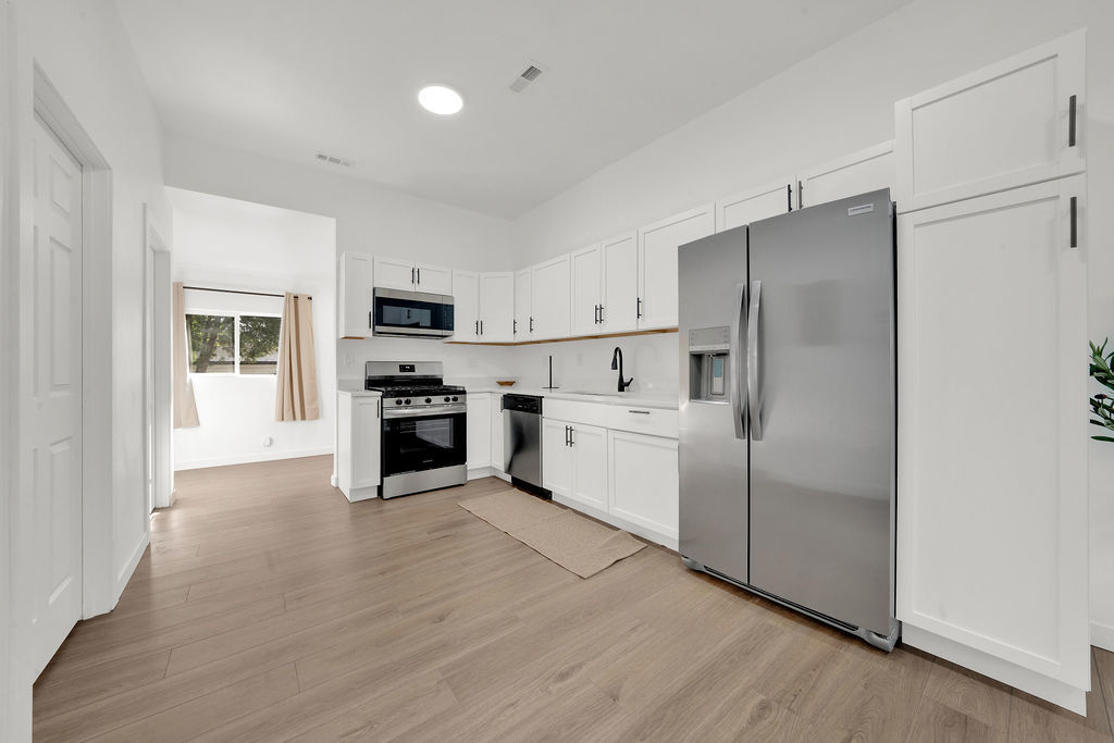 7527 S Ellis Avenue, Chicago, IL 60619