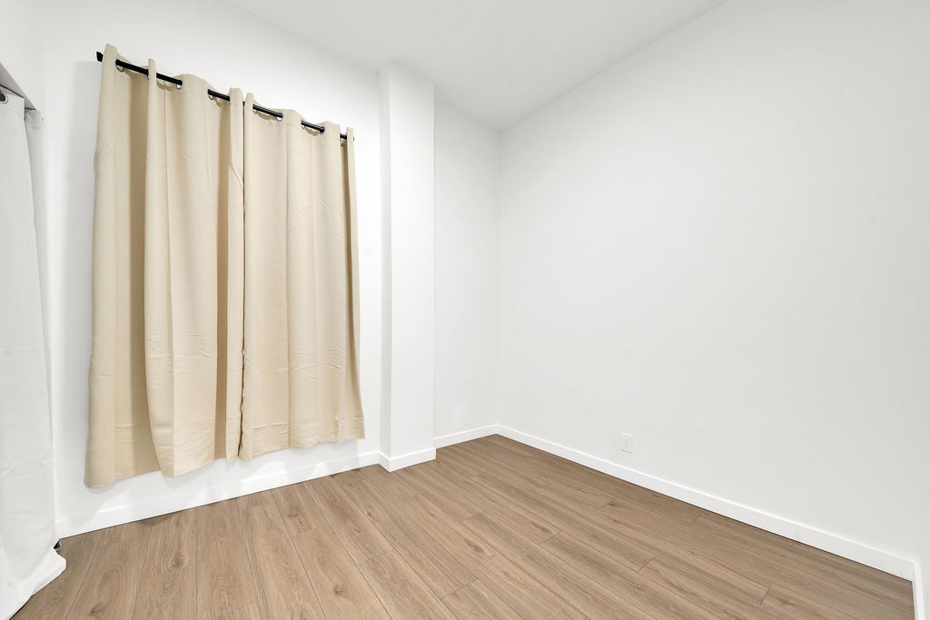 7527 S Ellis Avenue, Chicago, IL 60619