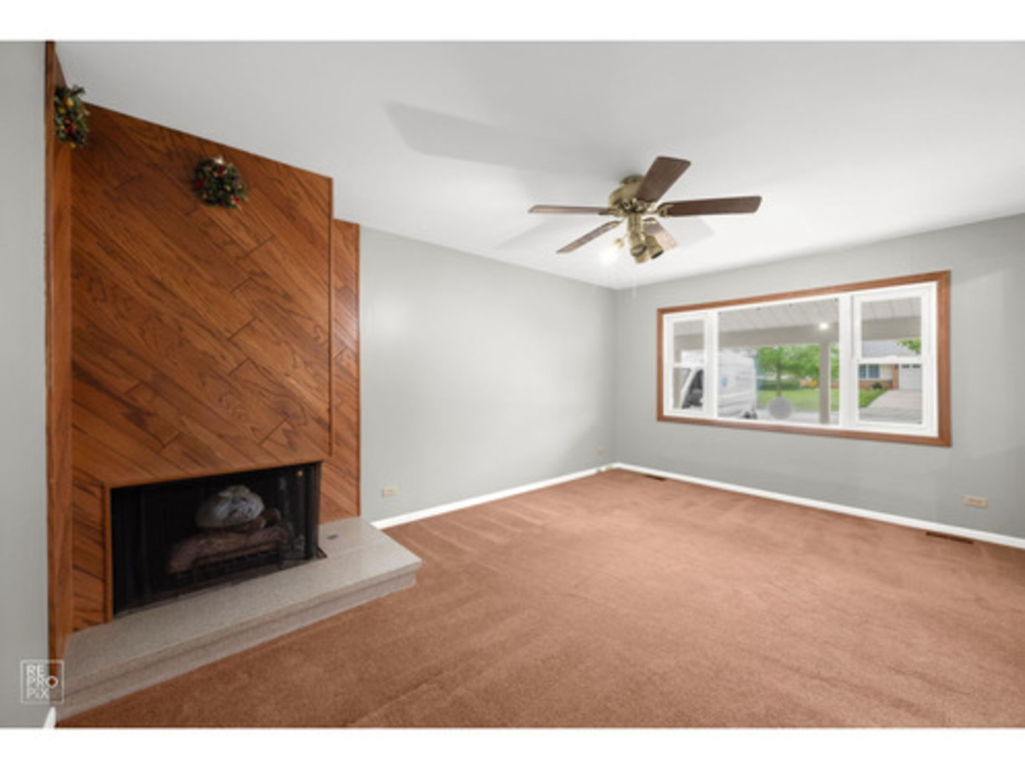 769 Penrith Avenue, Elk Grove Village, IL 60007