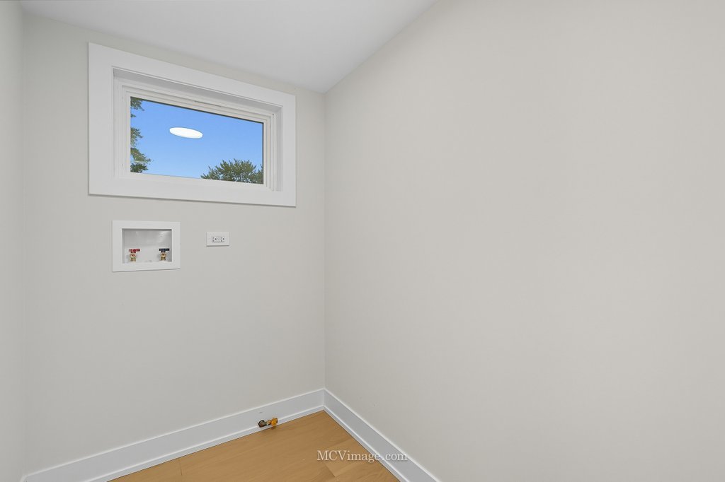755 Division Street, Barrington, IL 60010