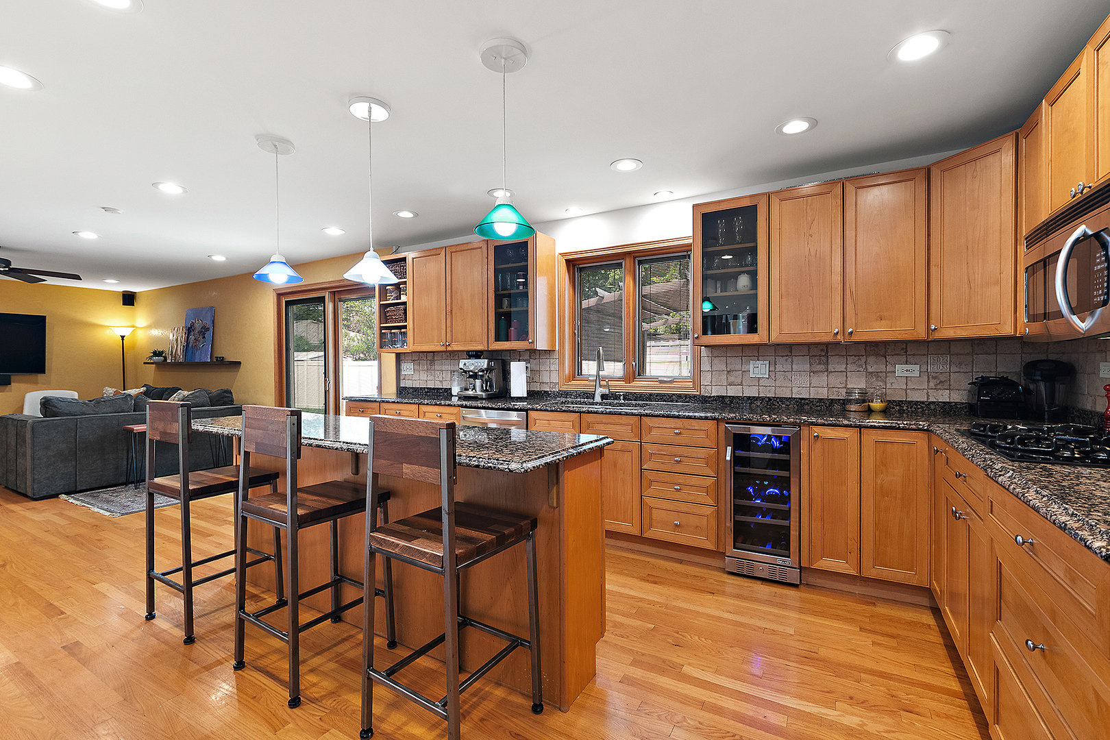 9542 Parkside Avenue, Oak Lawn, IL 60453