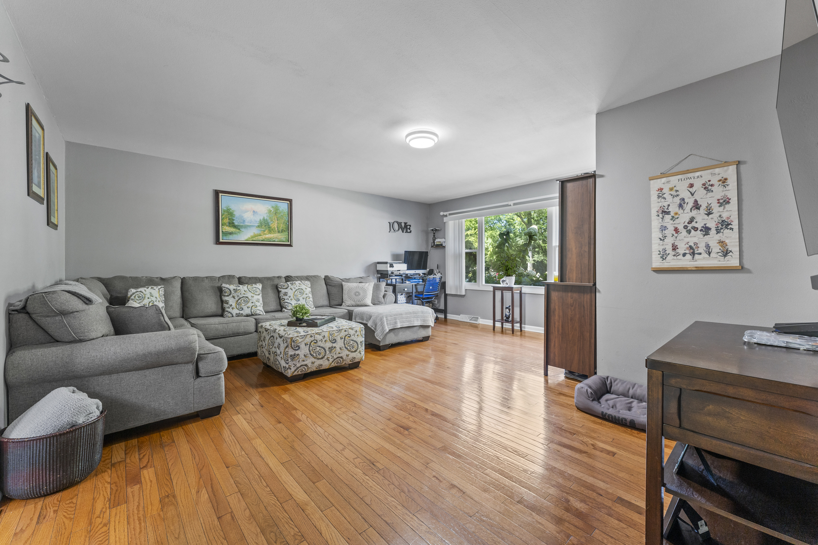 3409 Glen Flora Avenue, Gurnee, IL 60031