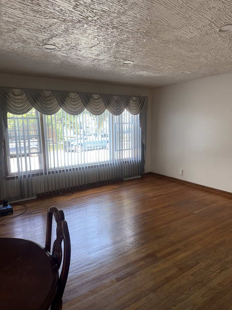 214 Eastgate Avenue, Chicago Heights, IL 60411