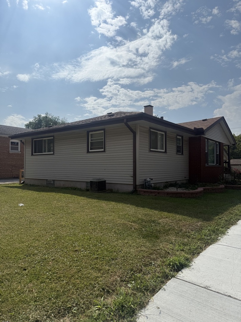 214 Eastgate Avenue, Chicago Heights, IL 60411