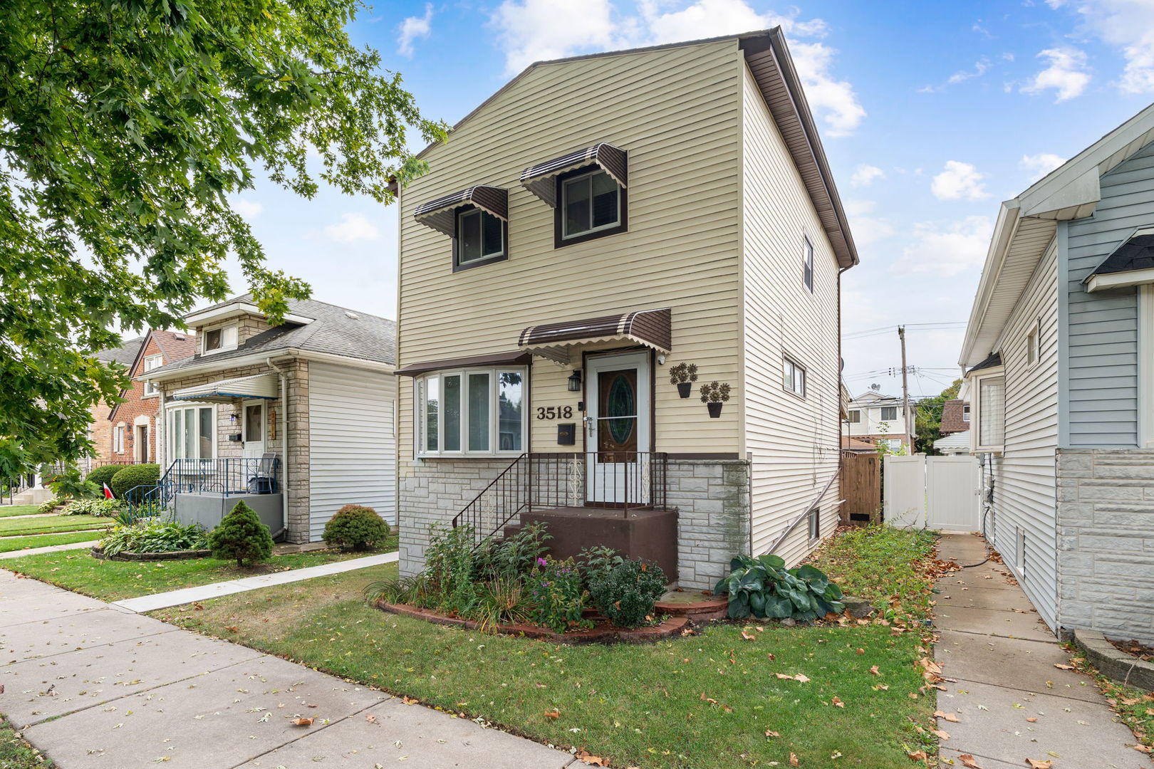 3518 N OLEANDER Avenue, Chicago, IL 60634