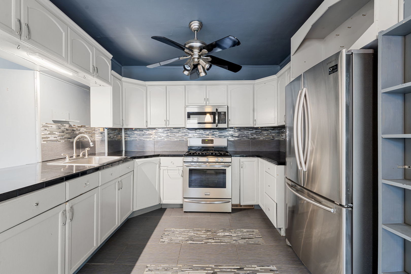 3518 N OLEANDER Avenue, Chicago, IL 60634