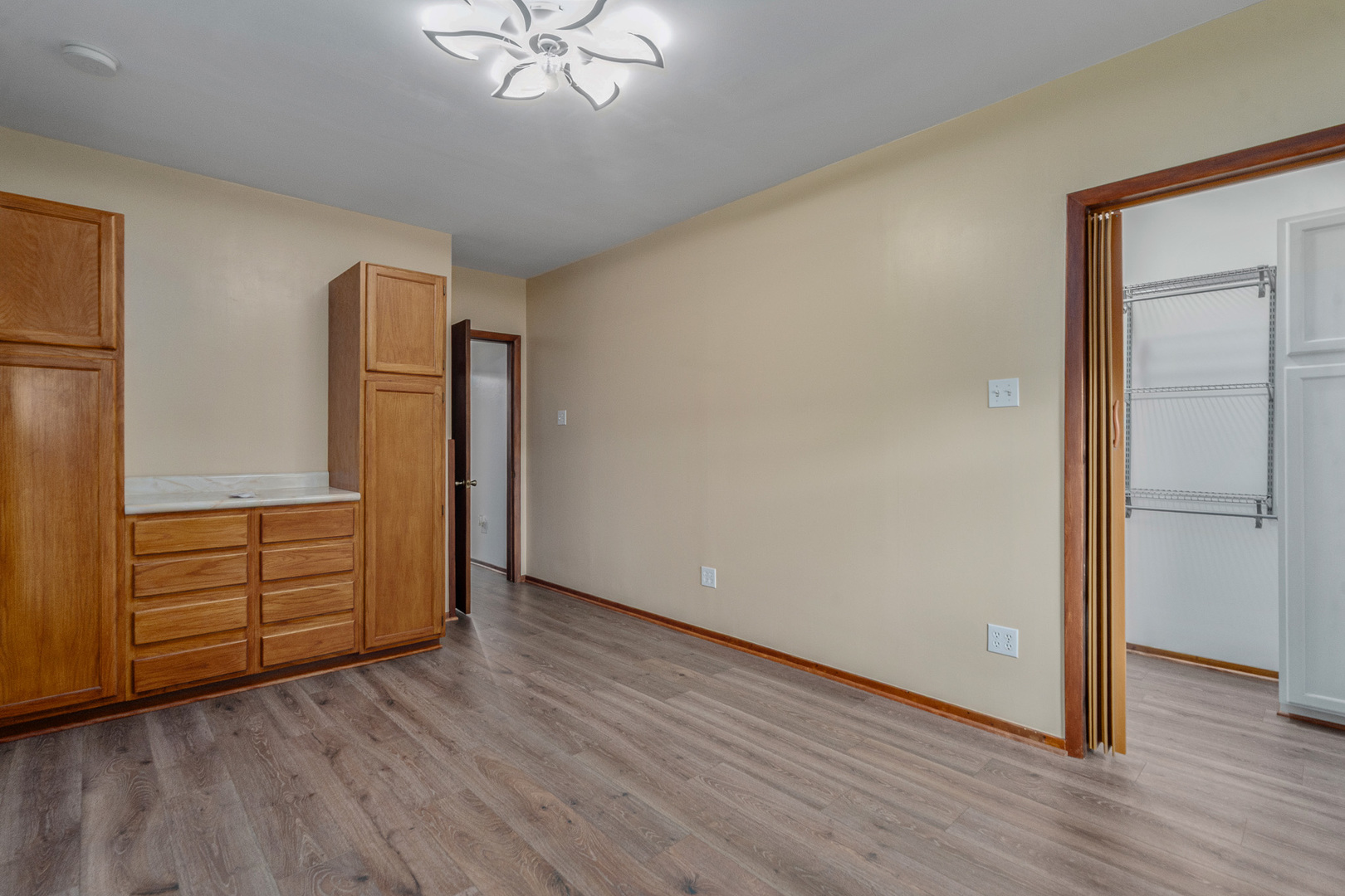 3824 WENONAH Avenue, Berwyn, IL 60402