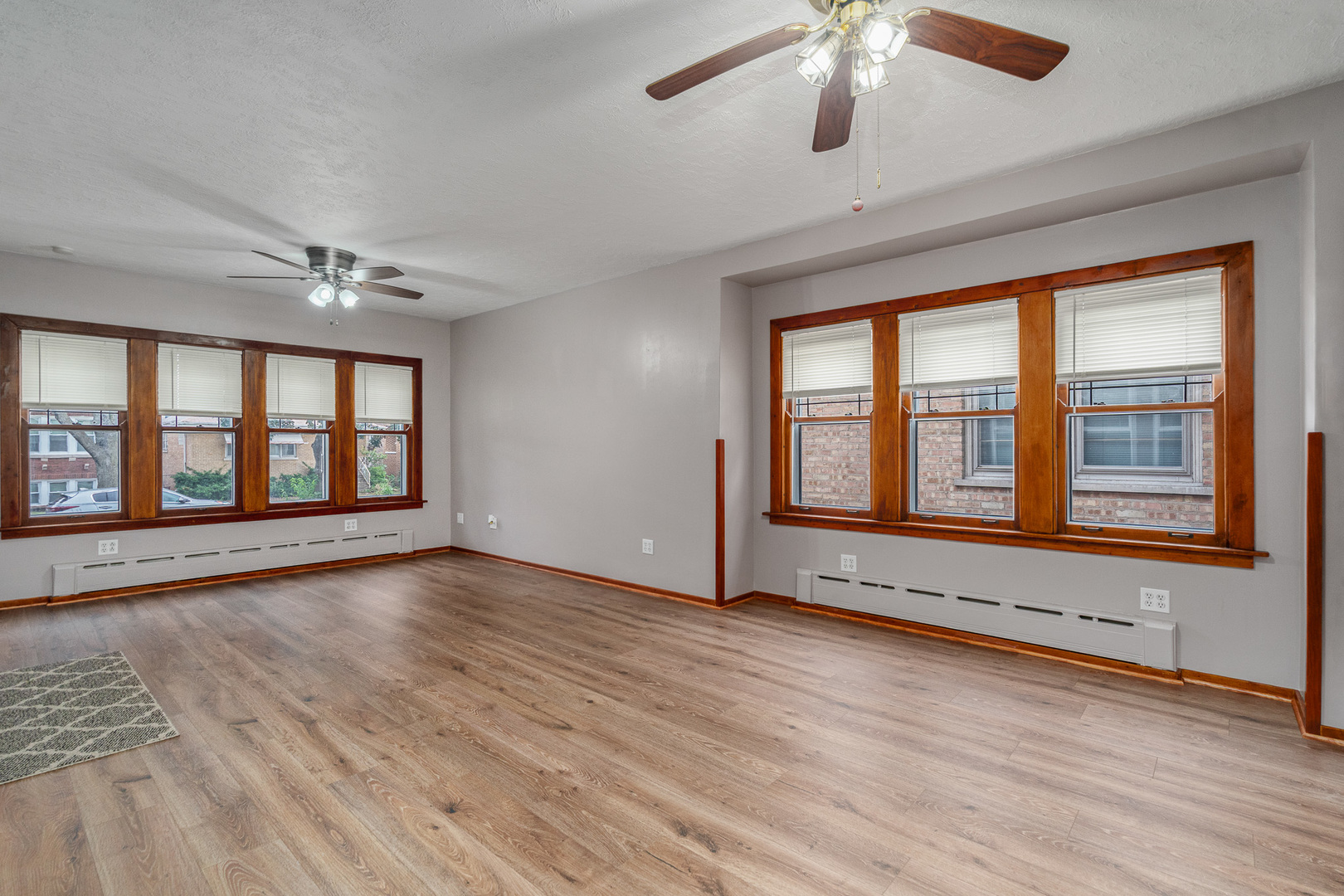 3824 WENONAH Avenue, Berwyn, IL 60402