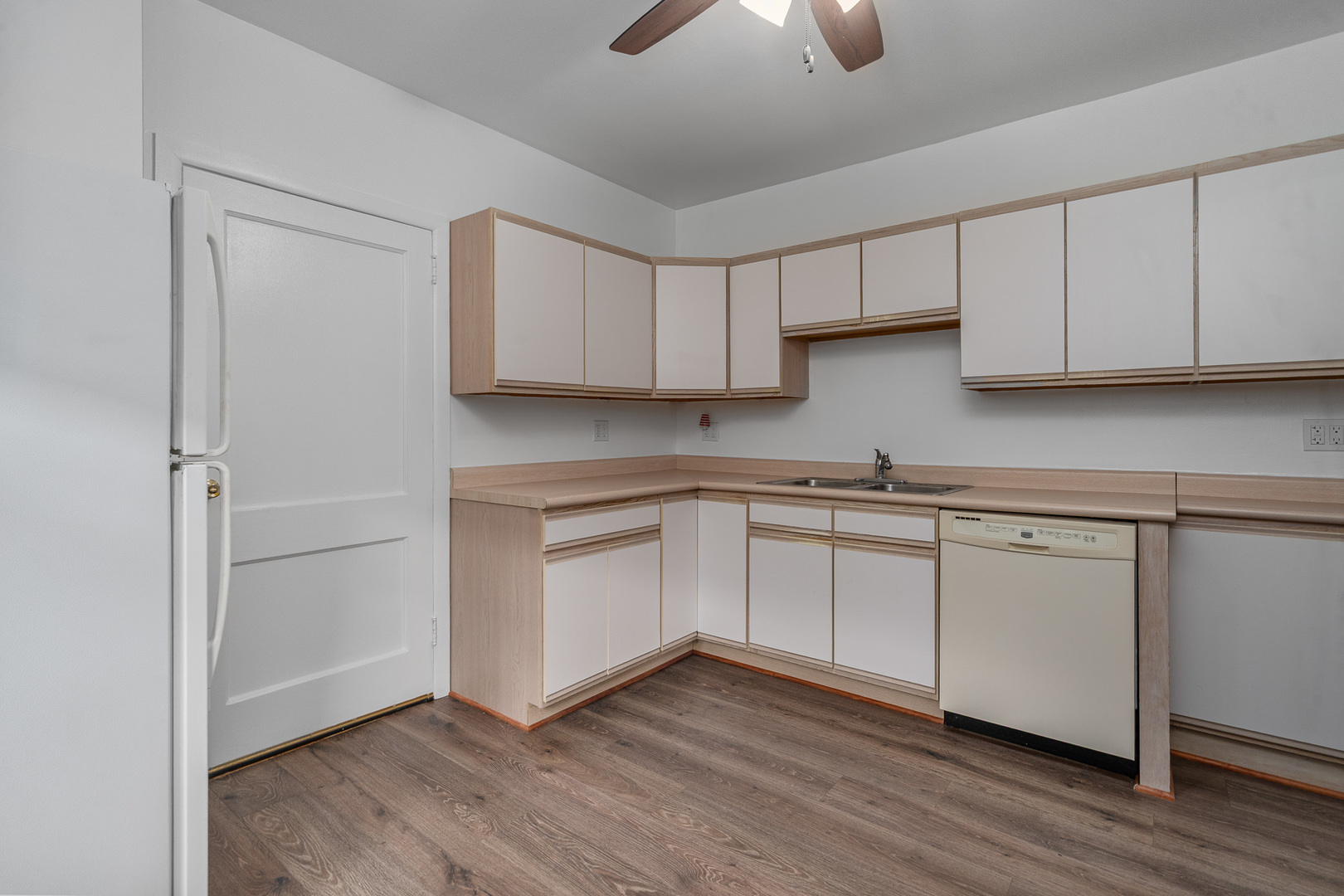 3824 WENONAH Avenue, Berwyn, IL 60402