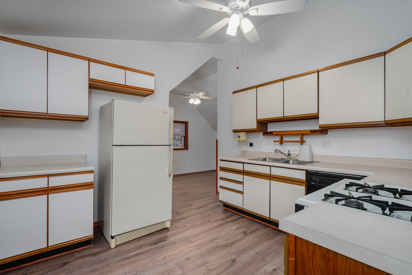 3824 WENONAH Avenue, Berwyn, IL 60402