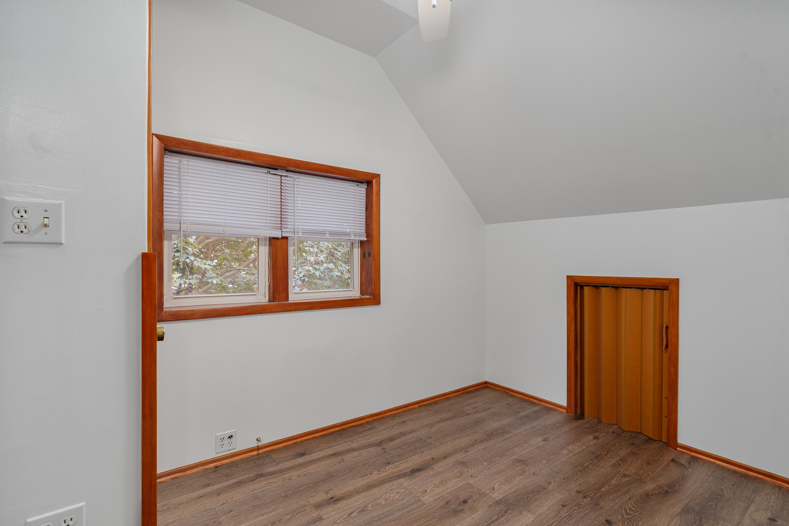 3824 WENONAH Avenue, Berwyn, IL 60402