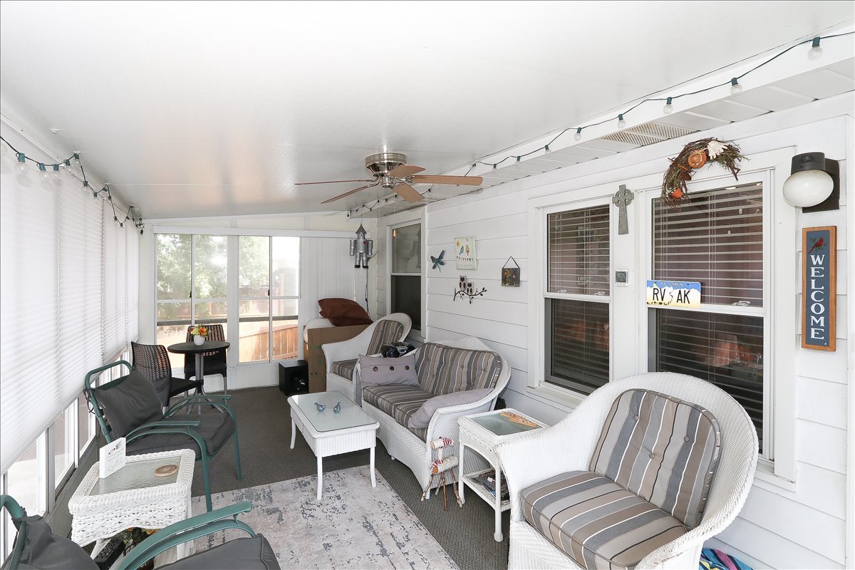 6 W Harding Road, Lombard, IL 60148