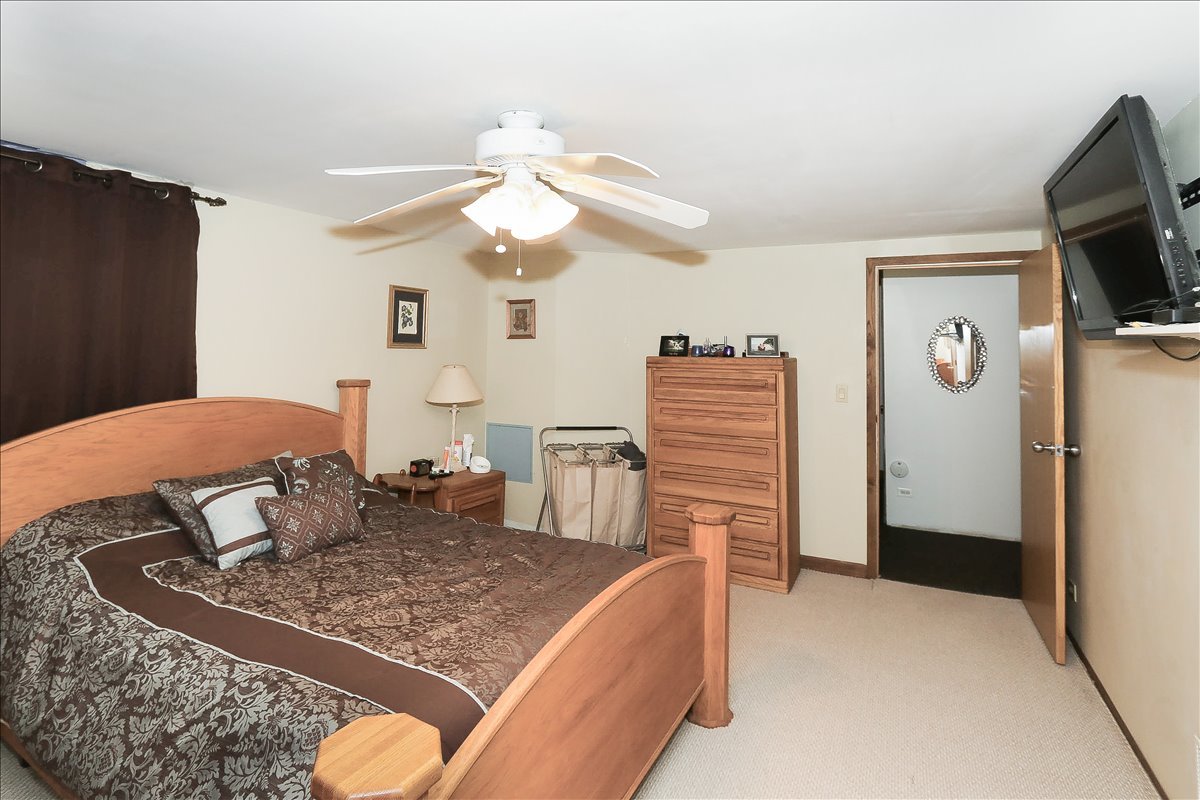 6 W Harding Road, Lombard, IL 60148