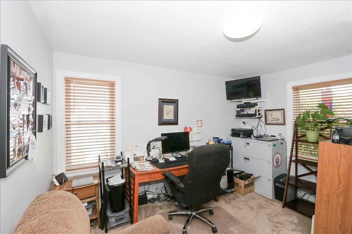 6 W Harding Road, Lombard, IL 60148