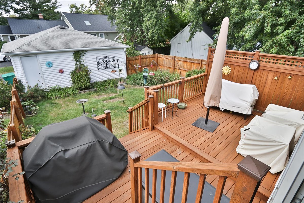 6 W Harding Road, Lombard, IL 60148