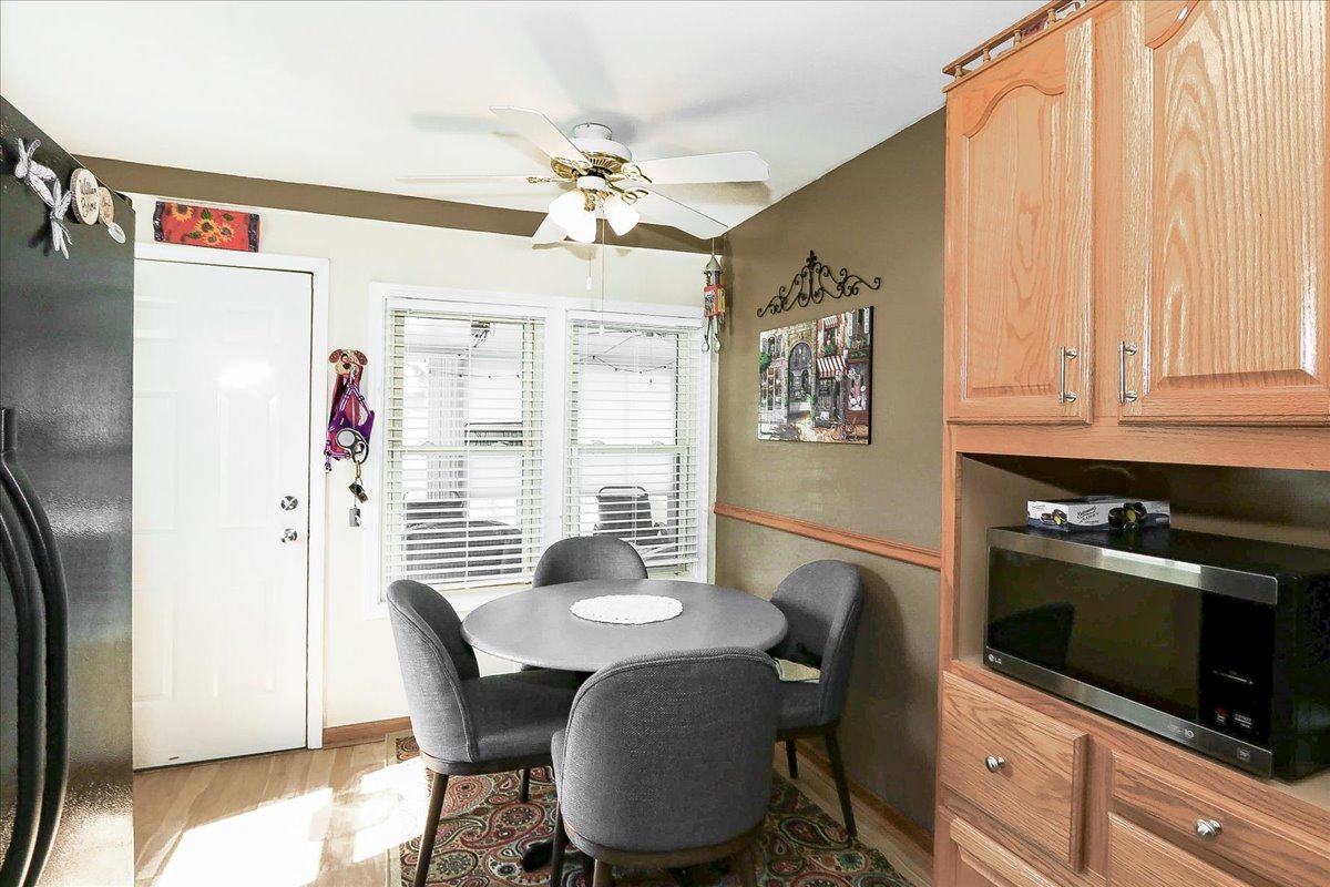 6 W Harding Road, Lombard, IL 60148