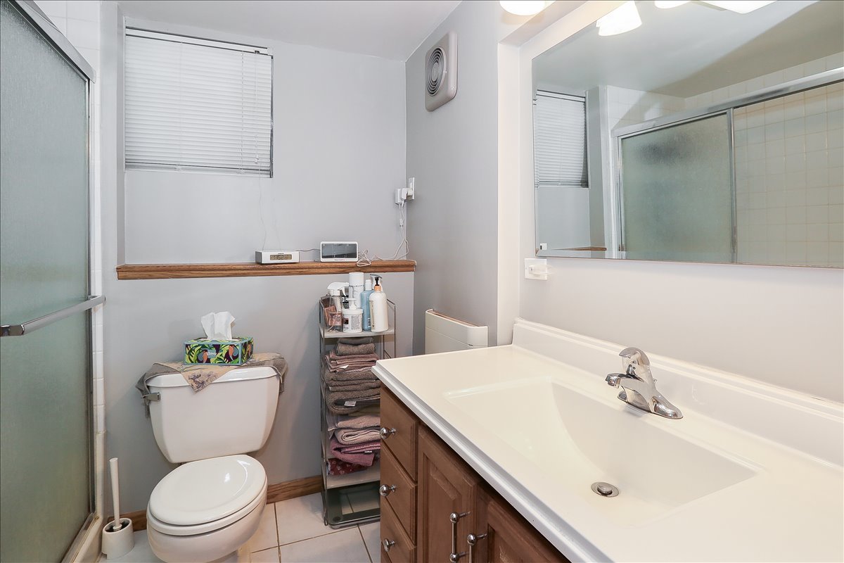 6 W Harding Road, Lombard, IL 60148